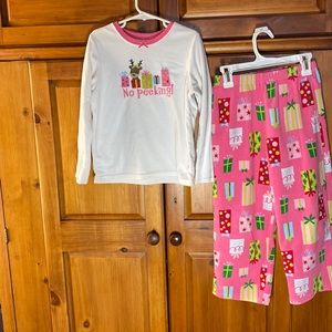 Carter’s Girls Winter Christmas Flannel Pajama Set